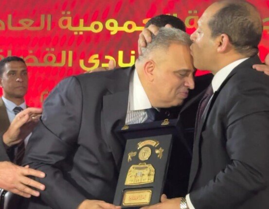 عمومية نادي قضاة مصر تكرّم المستشار أبو الحسين قايد.. «صور»