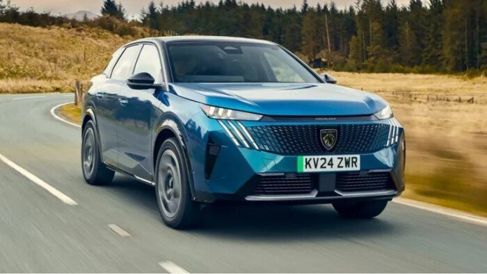 مواصفات وأسعار سيارة بيجو 3008 الـSUV الرياضية