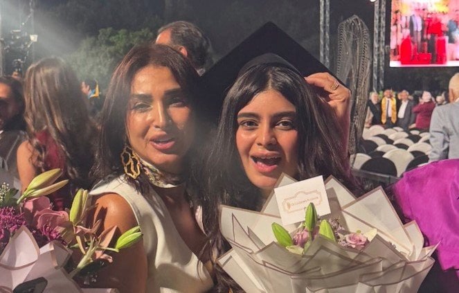«فخورين بيكي».. روجينا تحتفل بـتخرج ابنتها من الجامعة بـرسالة مؤثرة