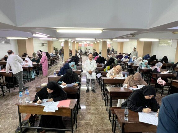 وكيل وزارة الأوقاف بالشرقية يتفقد اختبارات المراكز الثقافية