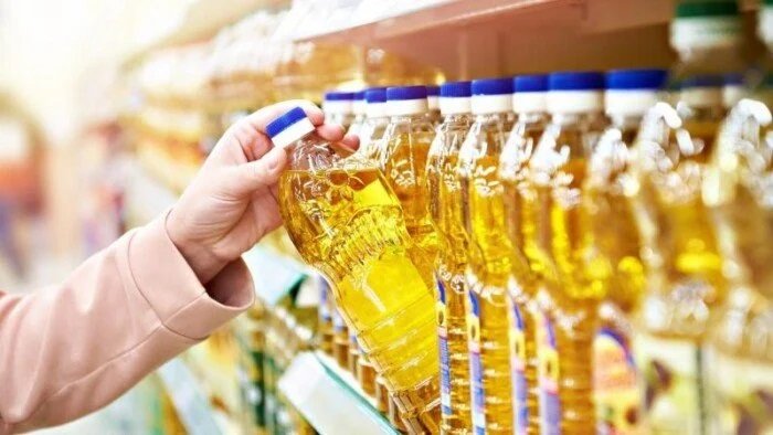 الزيت والسكر بكام؟.. قائمة أسعار السلع التموينية لشهر يونيو 2026