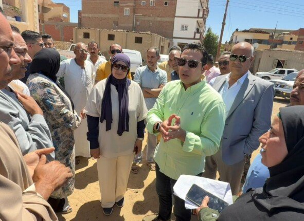 نائب المحافظ يتفقد مواقع مقترحة لإنشاء مواقف نموذجية وأسواق حضارية بأبشواي الفيوم – شريف الطحاوي