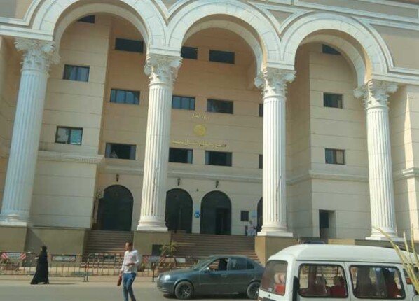 إحالة أوراق بائع فاكهة للمفتي لاتهامه بقتل سيدة وسرقتها داخل منزلها ببنها