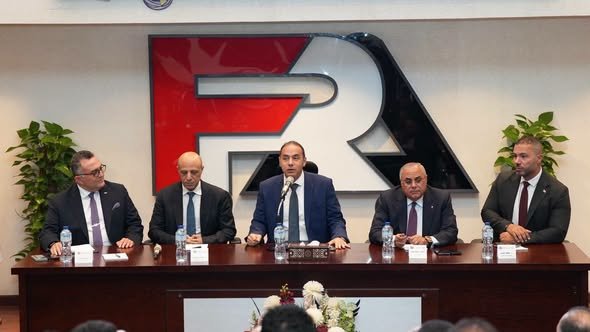 قيد 16 شركة بالبورصة المصرية ضمن برنامج الطروحات الحكومية