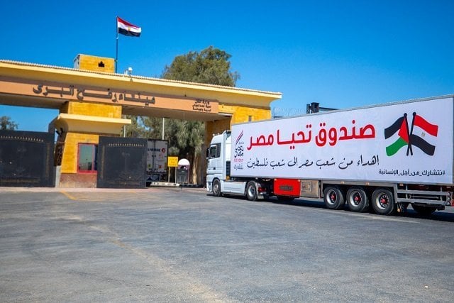 «زاد العزة».. انطلاق الدفعة 208 من شاحنات المساعدات إلى قطاع غزة