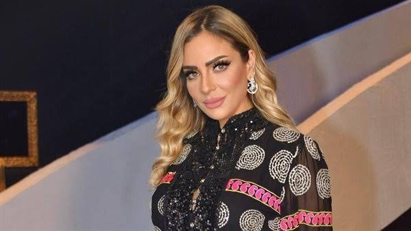 ريم البارودي تكشف كواليس خلافها مع أحد متابعيها على السوشيال ميديا