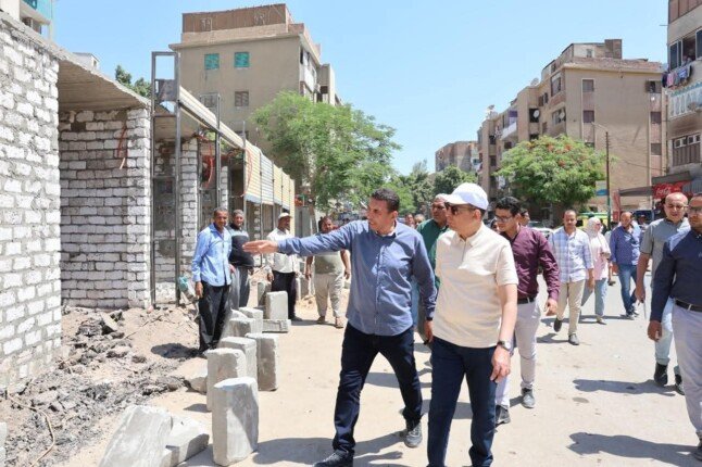 محافظ المنيا يتفقد 37 محلاً تجارياً ويتابع الحالة العامة بحي جنوب المدينة