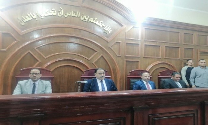 إحالة أوراق المتهم بقتل شاب والشروع في قتل والديه بالشرقية إلى المفتي