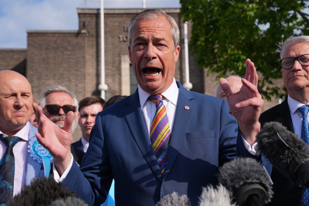 Union members now as likely to support Reform as Labour, damning new poll finds