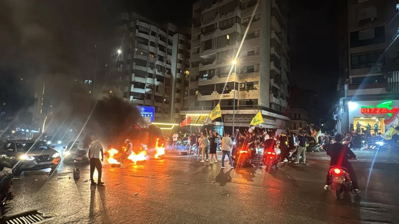 احتجاجات شعبية في لبنان بعد توقيع الاتفاق مع “إسرائيل”