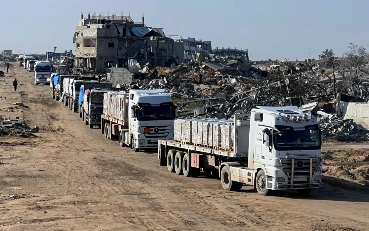 أغلق جميع المعابر.. الاحتلال يمنع دخول المساعدات الإنسانية إلى غزة