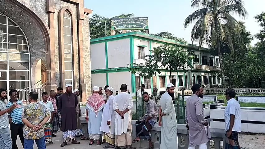 Preparations in Bhola for veteran politician Tofail Ahmed’s burial