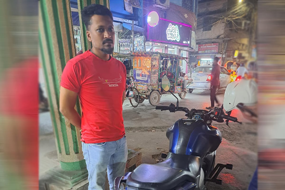 AI cameras on Dhaka streets: Man jailed, fined for covering number plate to evade detection