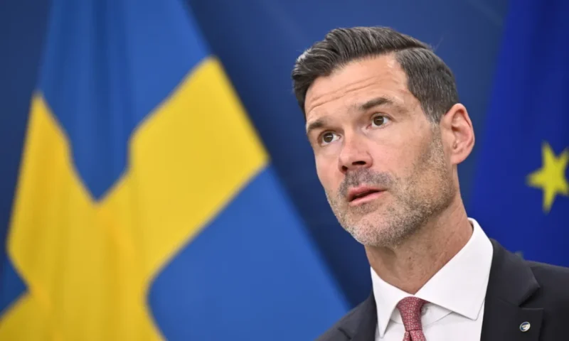 Swedish government announces stricter requirements for family immigration