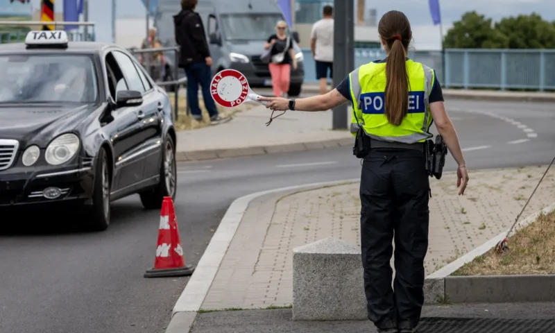 EU calls on nine European countries to scrap internal Schengen border checks