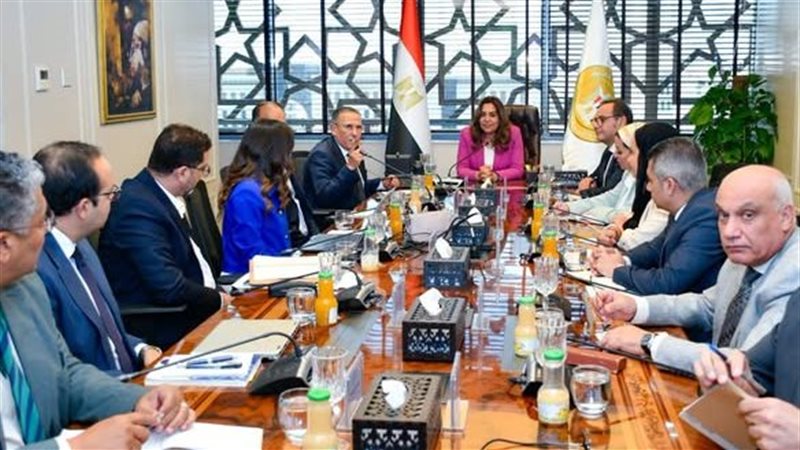 التنمية المحلية تتابع مستجدات تنفيذ مشروعات للاستثمار البيئي بشرم الشيخ