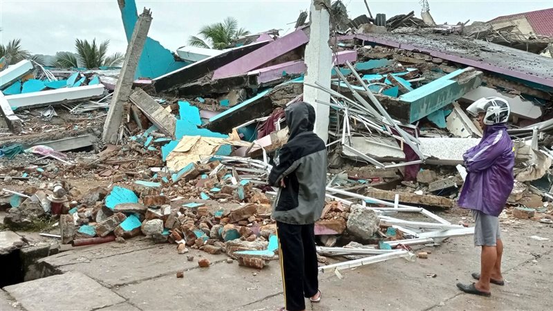 زلزال بقوة 6.7 درجة يضرب إندونيسيا