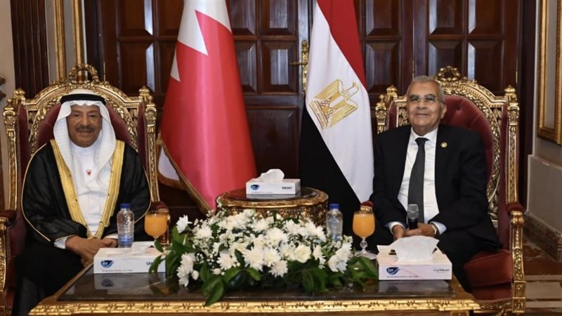 المستشار عصام فريد يستقبل رئيس الشيوخ البحريني