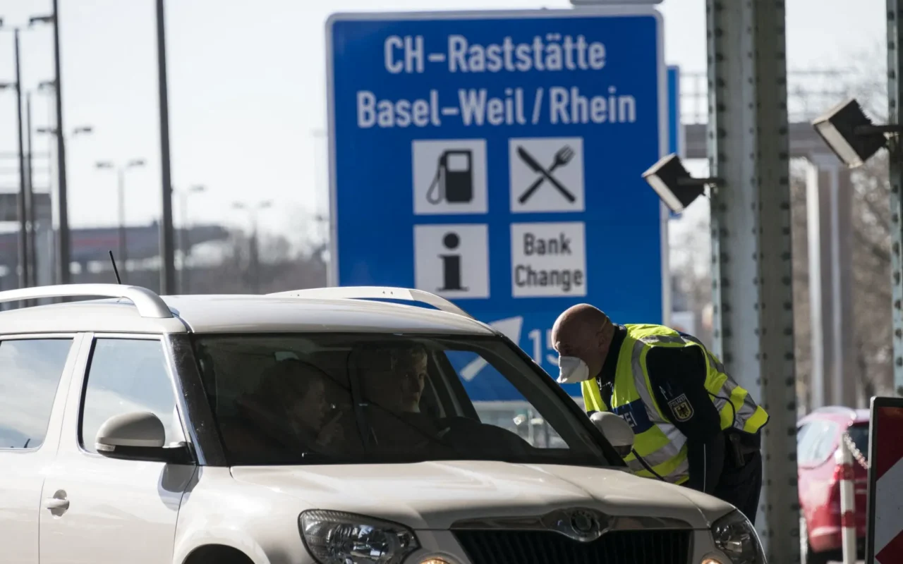 Switzerland’s security to be ‘seriously compromised’ if anti-immigration vote wins