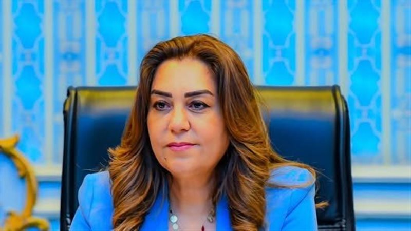 وزيرة التنمية المحلية تبحث مع محافظ القاهرة تطوير منظومة الإدارة المتكاملة للمخلفات