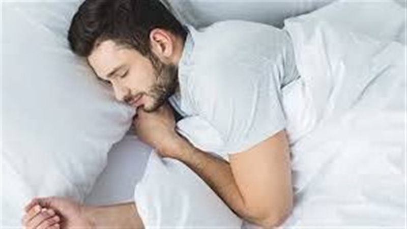 تفسير حلم ضرب الميت للحي في المنام وعلاقته بحدوث مشاكل مادية كبيرة