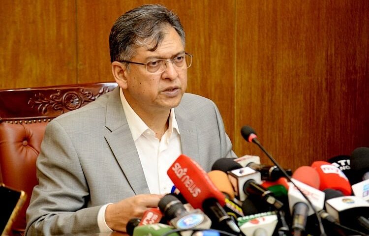 Govt mulls relocating battery-run rickshaws outside city areas: Home Minister