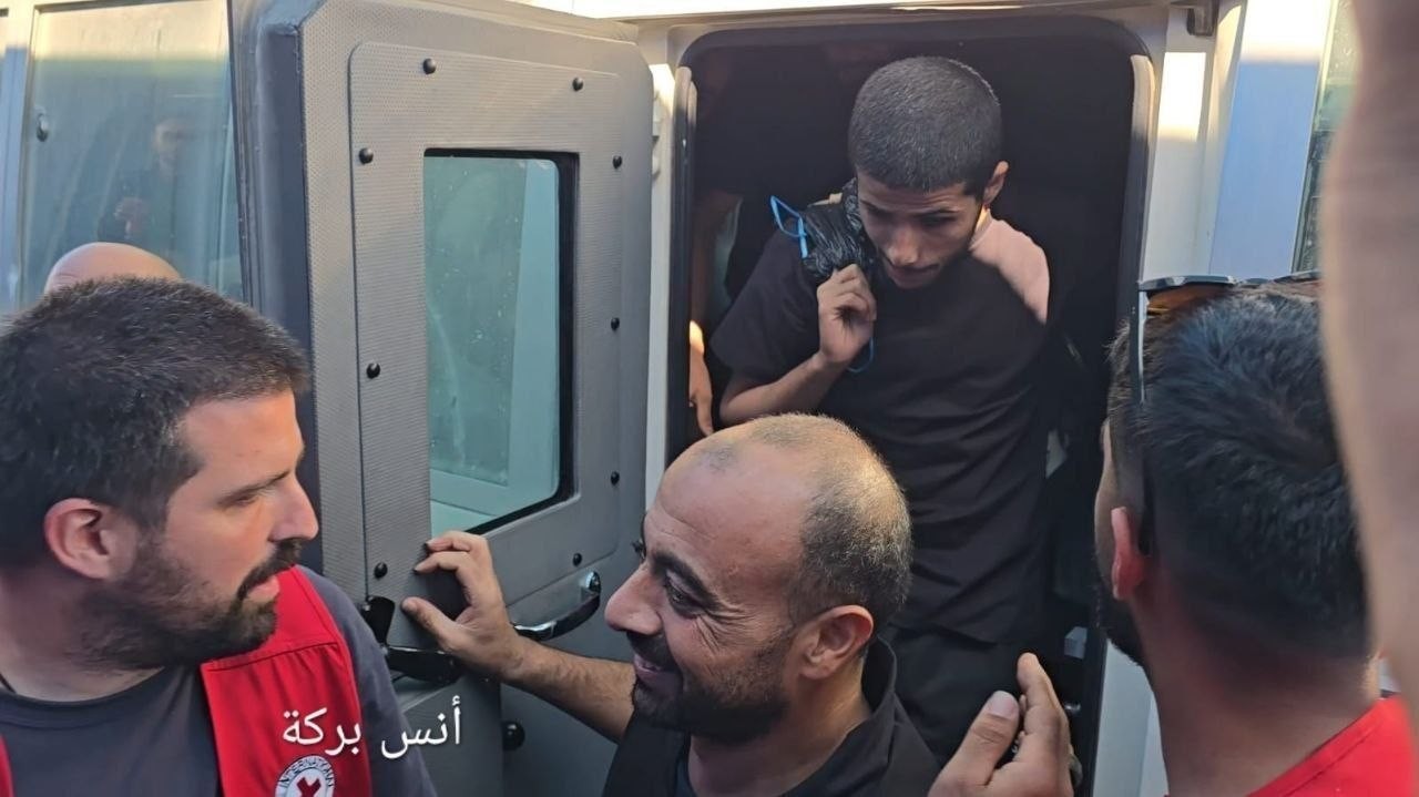 الاحتلال يفرج عن 10 أسرى من قطاع غزة