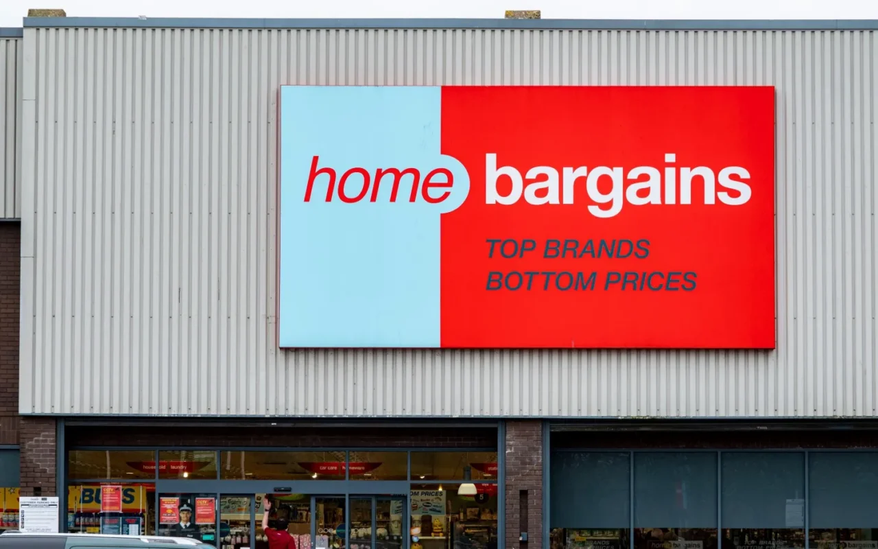 Home Bargains slashes £210 off luxury skincare bundle that leaves shoppers’ faces ‘glowing’