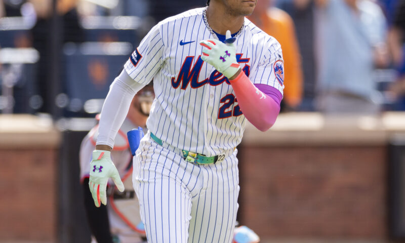 Juan Soto hits grand slam as Mets drub Marlins for fourth straight win to roll into tough road trip