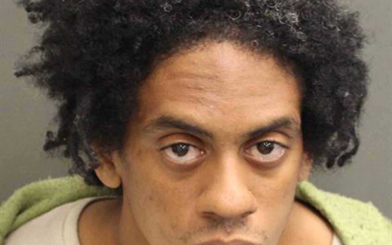 Cops bust creep carrying pet fish and exposing his ‘chimichanga’ outside Florida Taco Bell
