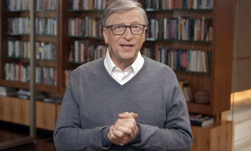 Bill Gates plotted to look like Mr. Rogers — using customized mannequin to test boring potential outfits: report