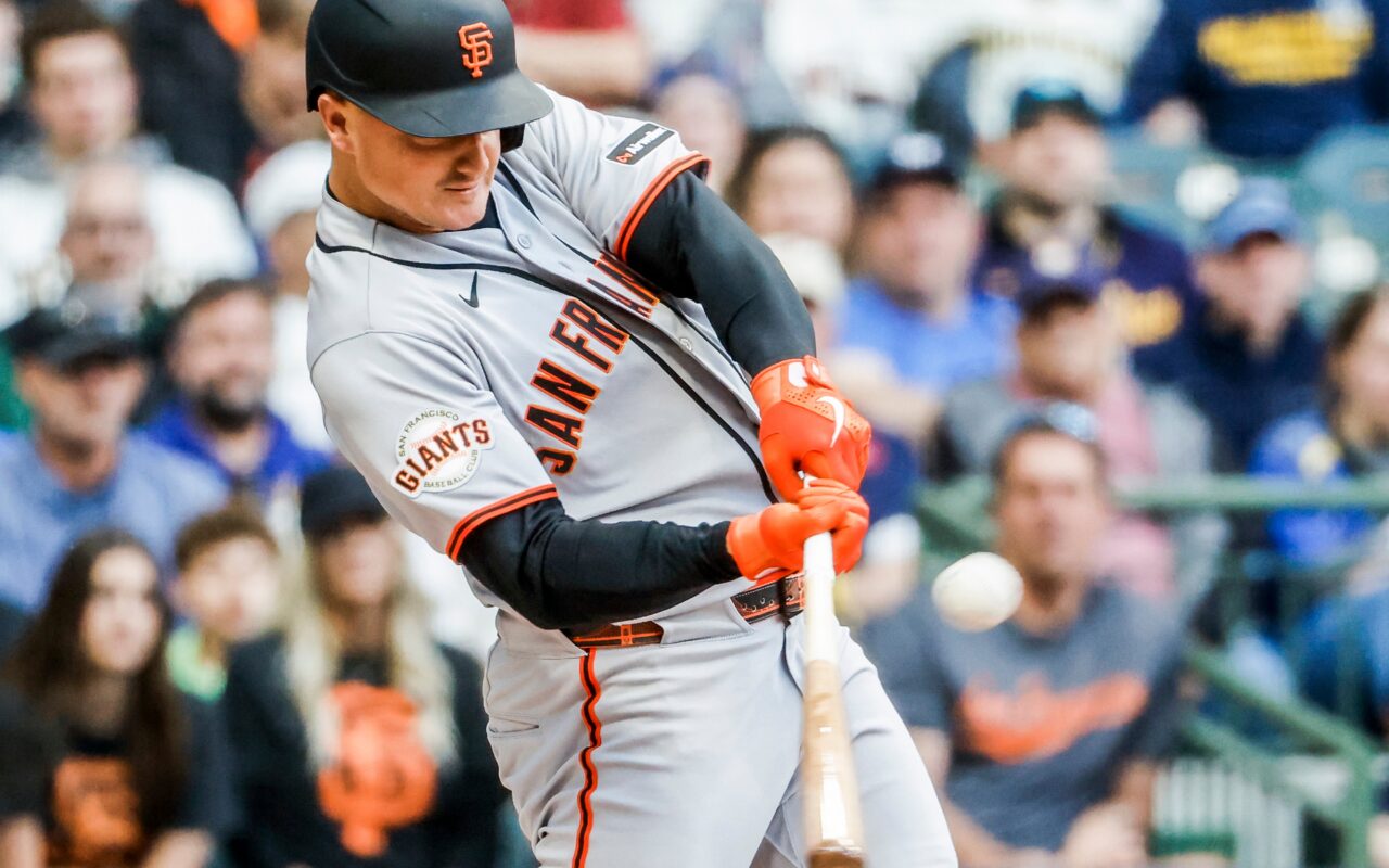 Despite early lead, Giants fall 16-2 to Brewers in embarrassing fashion