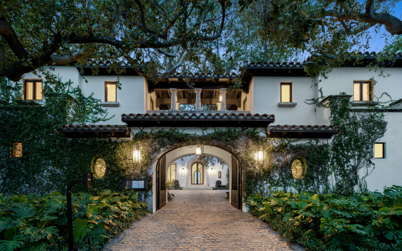 Miami Beach mansion sells for $27M in an all -cash deal — after last trading hands for $16.1M in 2024
