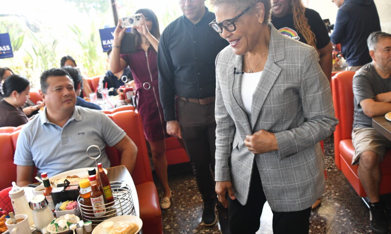 Candidates scramble for last-minute votes across CA before governor and mayor primaries