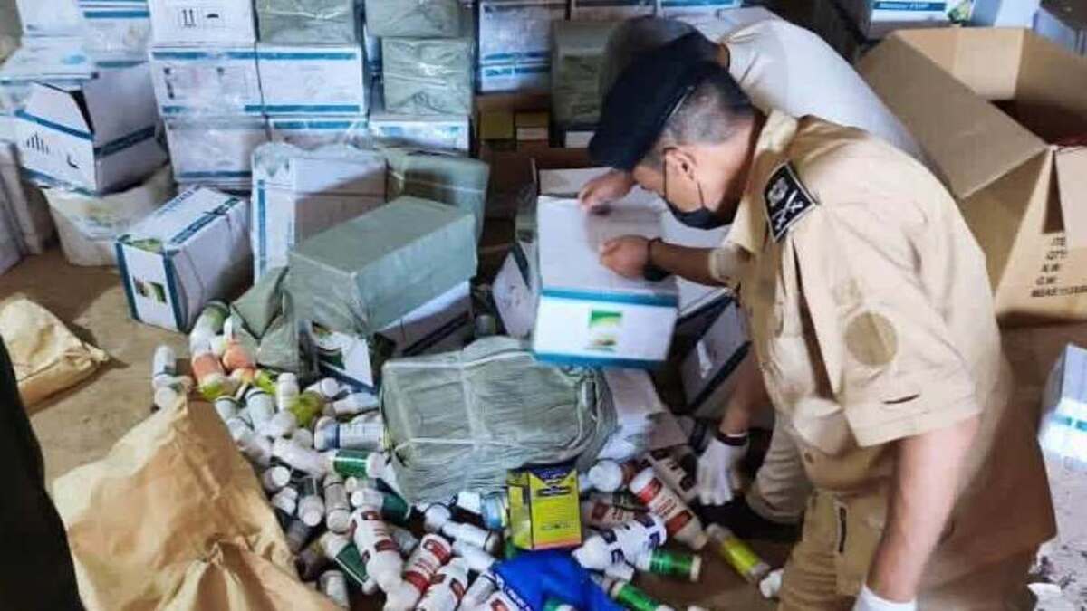 تهدّد غذاء الليبيين…حملة واسعة لتفكيك سوق المبيدات المحظورة