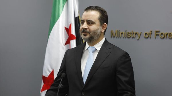 الشيباني خلال لقائه غوتيريش بدمشق: نطالب بالانسحاب الإسرائيلي من الأراضي السورية