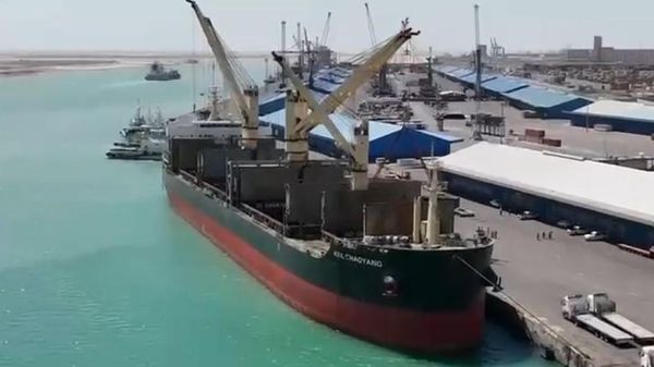 موانئ البصرة تعود إلى الحياة… ارتفاع أعداد السفن يبشر بانتعاش التجارة العراقية