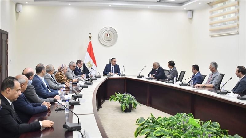 في أول لقاء بـ”قيادات الثقافة”، قنصوة يوجه بتكثيف القوافل للمحافظات وتسريع التحول الرقمي