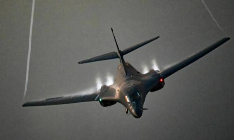تصعيد أميركي جديد.. قاذفة “B-1” تستهدف مواقع للحرس الثوري الإيراني