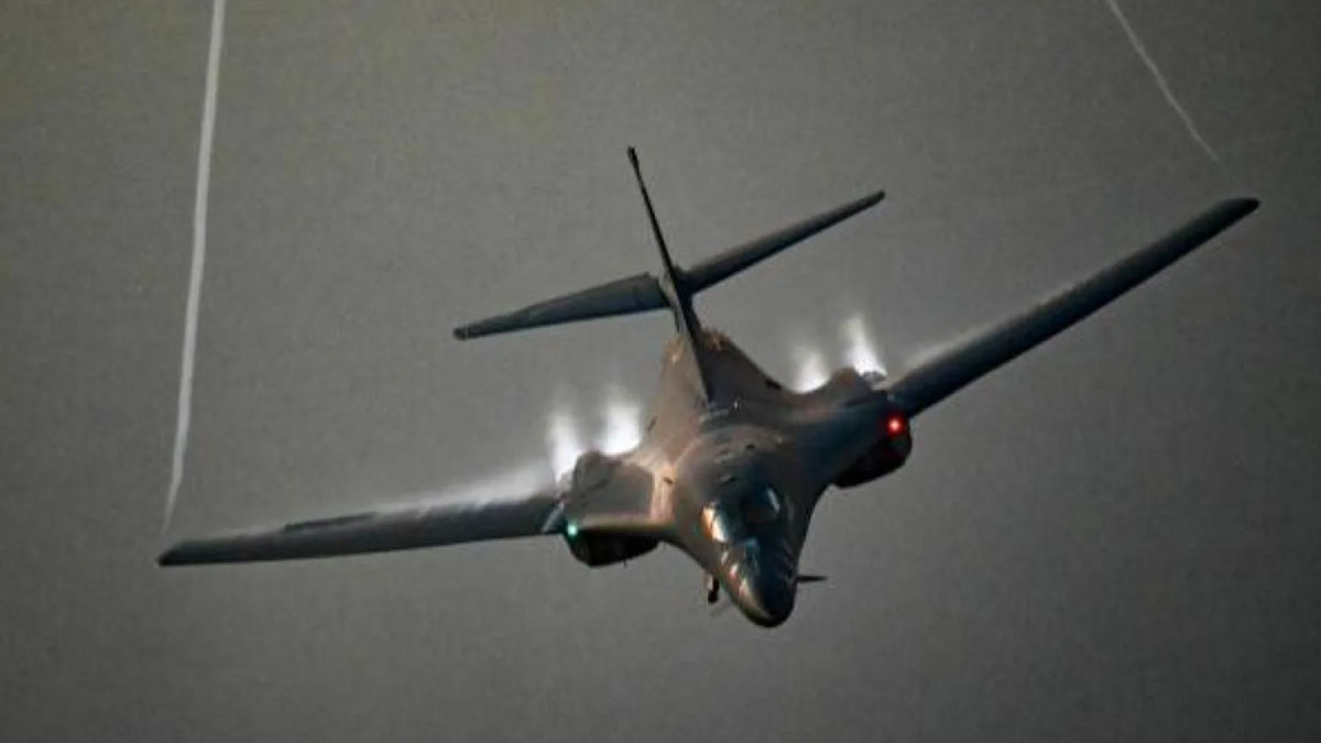 تصعيد أميركي جديد.. قاذفة “B-1” تستهدف مواقع للحرس الثوري الإيراني