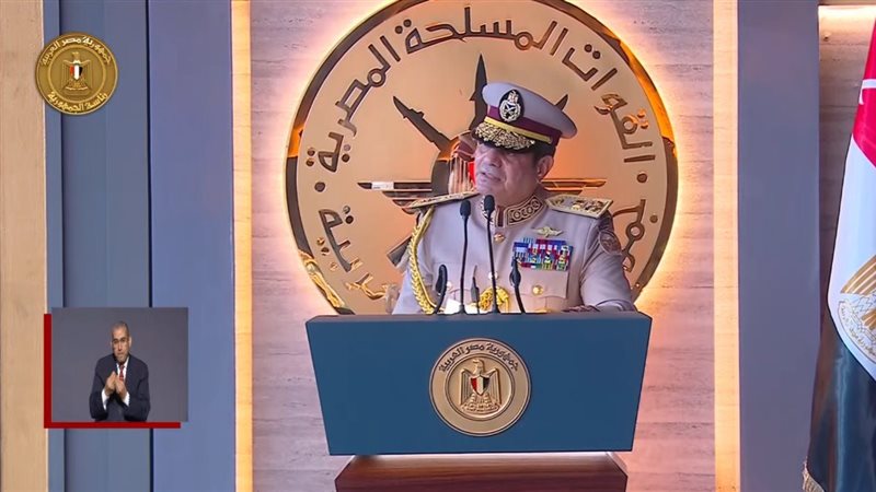 السيسي: التكاتف والعمل الجاد السبيل الوحيد للتقدم