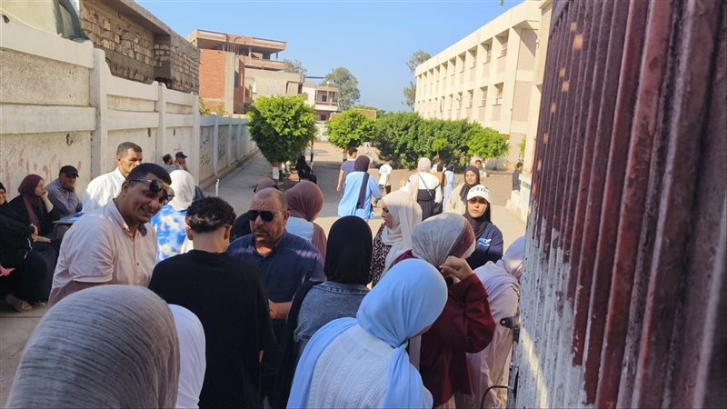 73 ألف طالب بالثانوية العامة بالدقهلية يؤدون اليوم امتحان “الفيزياء والتاريخ”