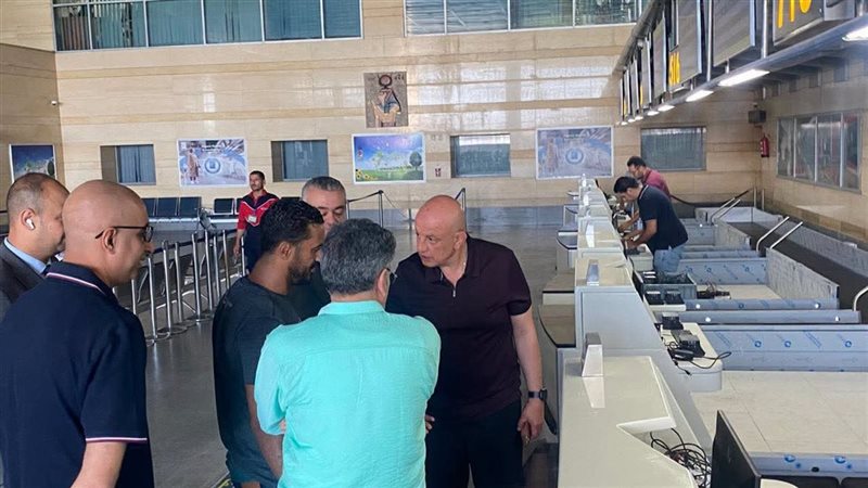 رئيس المصرية للمطارات يتابع أعمال التطوير بمطار الإسكندرية