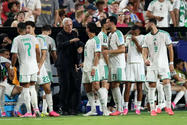مونديال 2026: بيتكوفيتش يقود الجزائز في مواجهة من «أعرفهم جيداً»