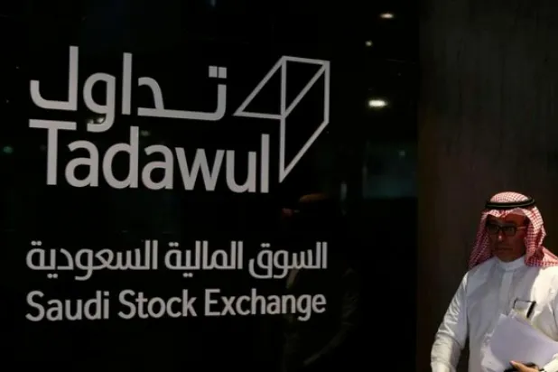 السوق السعودية ترتفع 0.5 % بدعم الأسهم القيادية