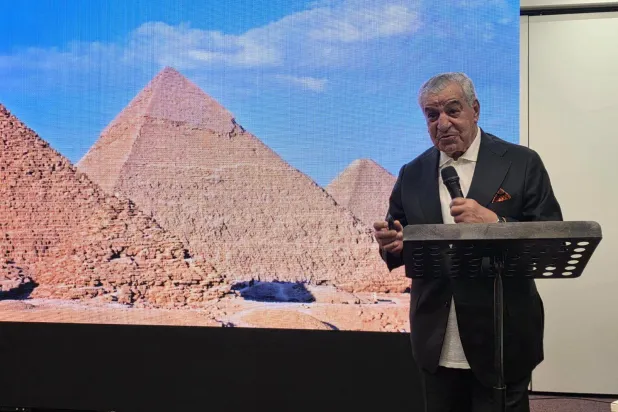 وزيرا آثار مصريان سابقان يشكوان طبيباً لآرائه حول «الحضارة القديمة»