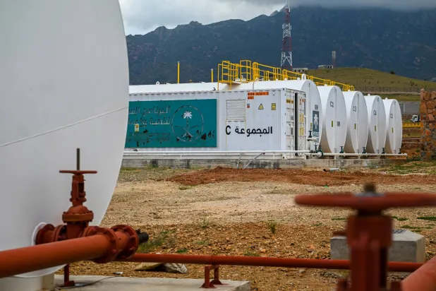 سقطرى تستقبل 7.5 ألف طن ديزل ضمن المنحة السعودية