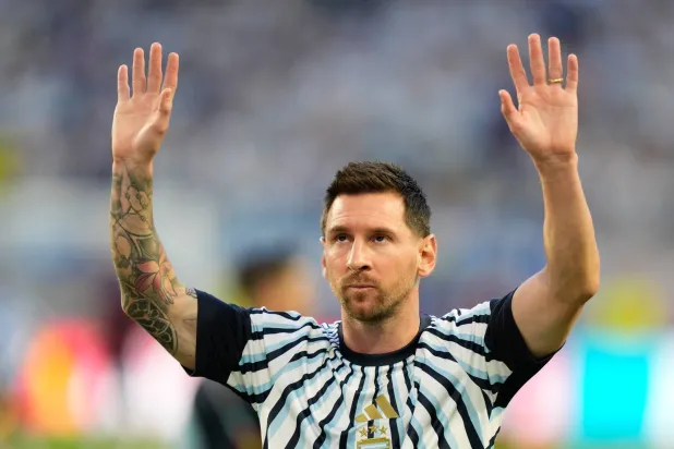 ميسي يعزز رقمه القياسي في «كأس العالم» بمشاركته أساسياً أمام الرأس الأخضر