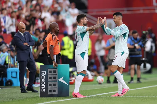 12 لاعباً من الدوري السعودي يواصلون الرحلة المونديالية