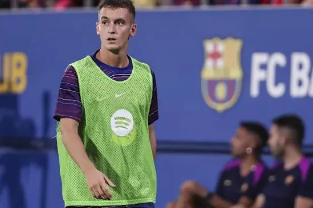 الهلال يكثف جهوده لضم كاسادو لاعب برشلونة